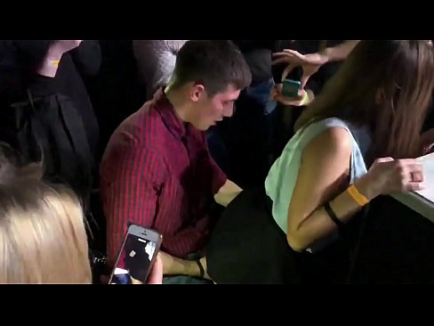❤️ Pravi seks v ruskem nočnem klubu. 18-letno rusko dekle v anusu in vagini zajebano v nočnem klubu ❤❌ Porn video pri nas sl.8kpornvids.ru ❤